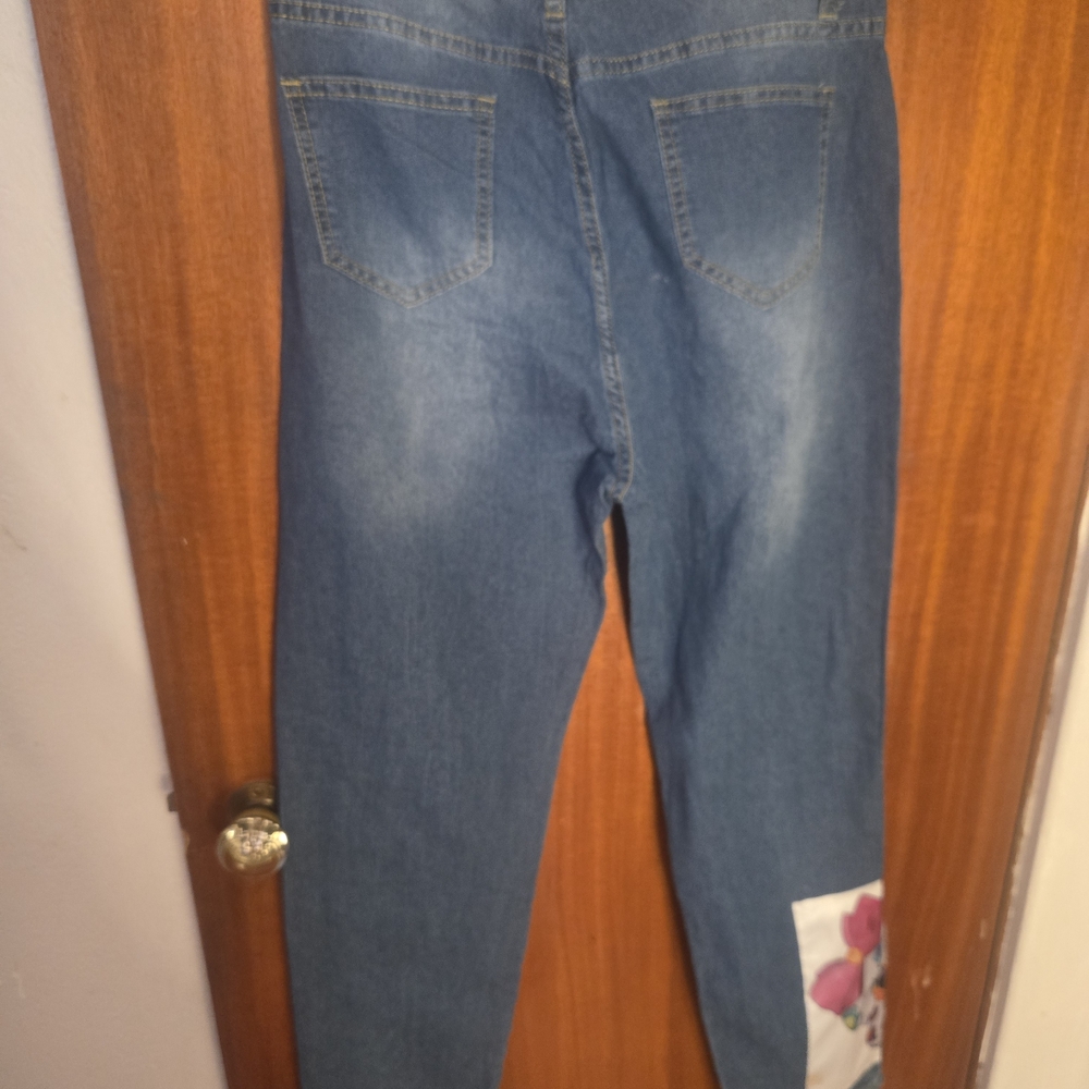 Men's Blue Jeans with Skull Patch - Picture 4 of 5